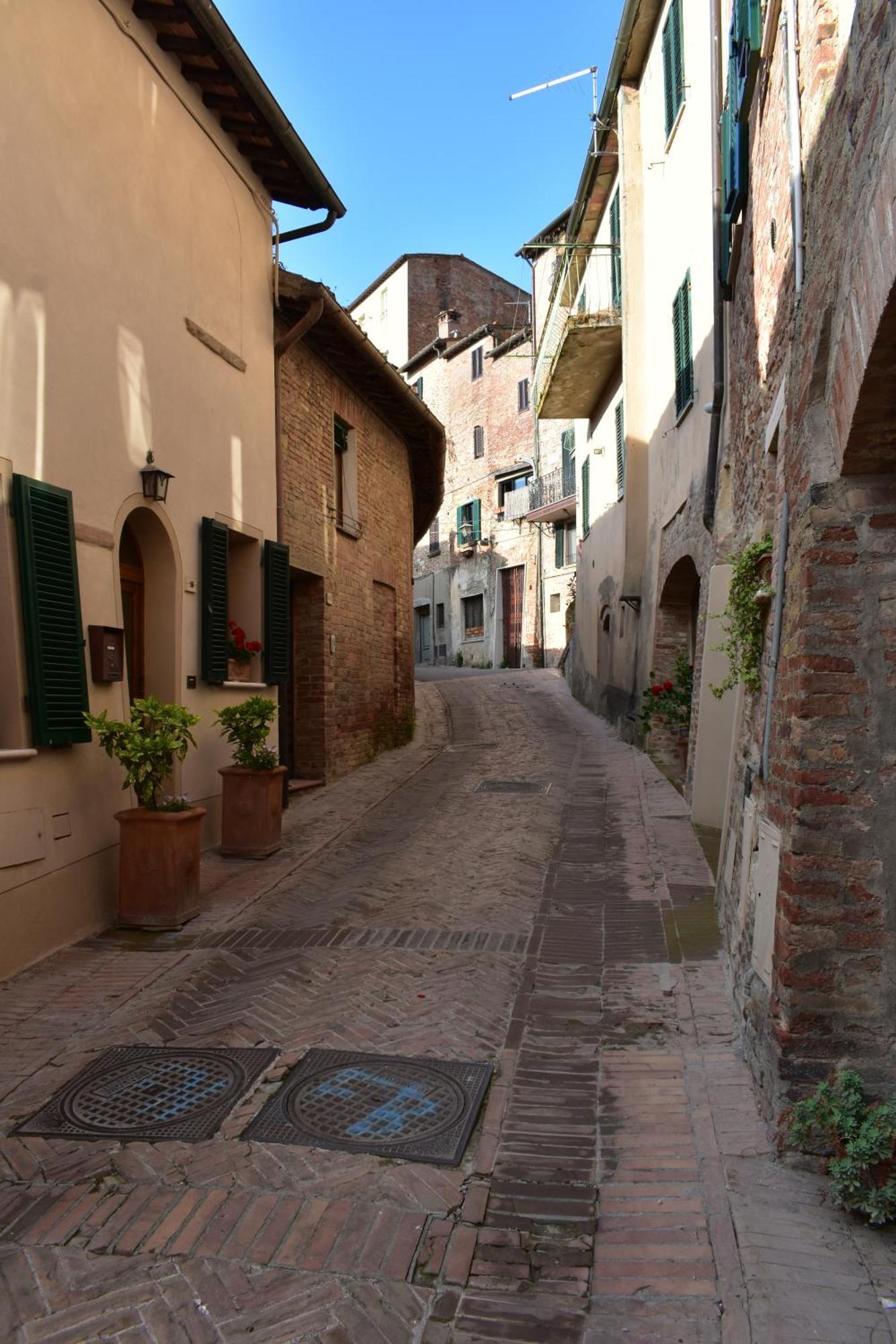 Ciliano 16 *